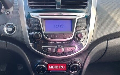 Hyundai Solaris II рестайлинг, 2013 год, 830 000 рублей, 9 фотография