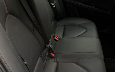 Toyota Camry, 2023 год, 3 990 000 рублей, 30 фотография