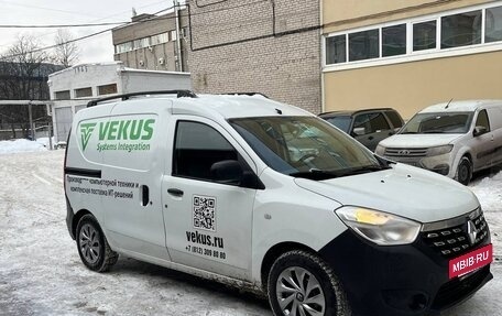 Renault Dokker, 2018 год, 750 000 рублей, 3 фотография