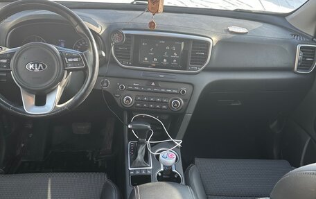 KIA Sportage IV рестайлинг, 2019 год, 2 600 000 рублей, 2 фотография