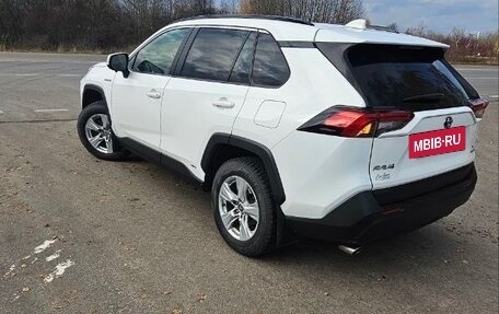Toyota RAV4, 2020 год, 3 500 000 рублей, 6 фотография