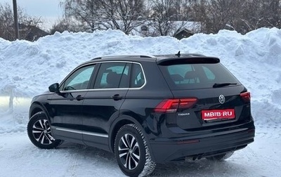 Volkswagen Tiguan II, 2019 год, 3 090 000 рублей, 1 фотография