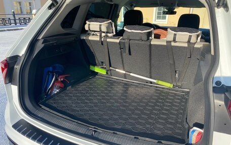 Volkswagen Tiguan II, 2019 год, 2 550 000 рублей, 13 фотография