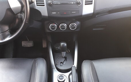 Mitsubishi Outlander III рестайлинг 3, 2012 год, 1 370 000 рублей, 7 фотография