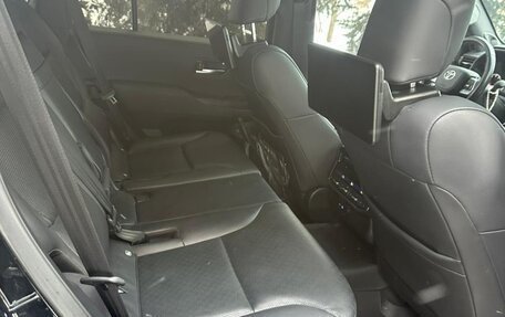 Toyota Land Cruiser, 2024 год, 13 500 000 рублей, 9 фотография