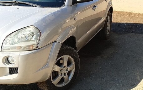 Hyundai Tucson III, 2005 год, 735 000 рублей, 4 фотография