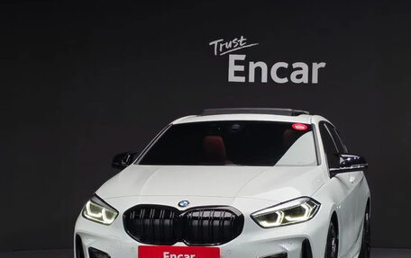 BMW 1 серия, 2021 год, 2 937 000 рублей, 3 фотография