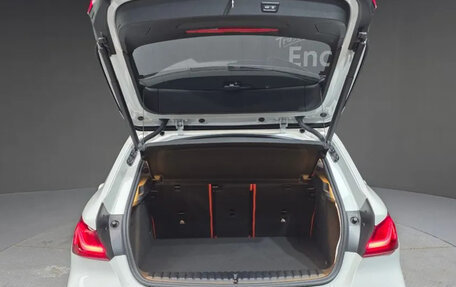 BMW 1 серия, 2021 год, 2 937 000 рублей, 11 фотография