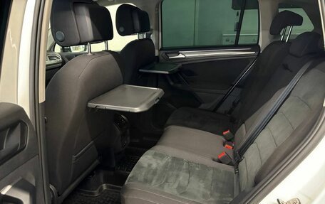 Volkswagen Tiguan II, 2019 год, 2 623 000 рублей, 13 фотография