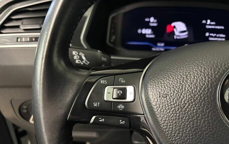 Volkswagen Tiguan II, 2019 год, 2 623 000 рублей, 22 фотография