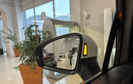 Volkswagen Tiguan II, 2019 год, 2 623 000 рублей, 29 фотография