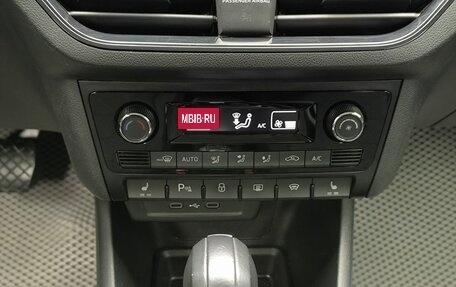 Volkswagen Polo VI (EU Market), 2022 год, 1 800 000 рублей, 10 фотография