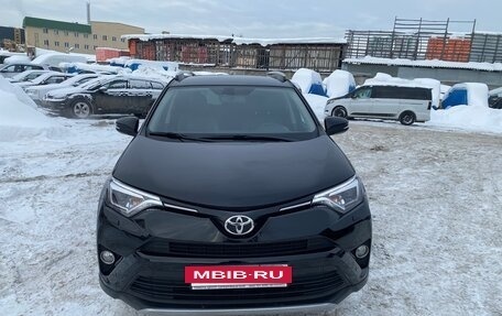 Toyota RAV4, 2019 год, 2 980 000 рублей, 2 фотография