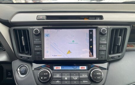 Toyota RAV4, 2019 год, 2 980 000 рублей, 21 фотография