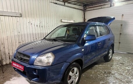 Hyundai Tucson III, 2006 год, 750 000 рублей, 1 фотография