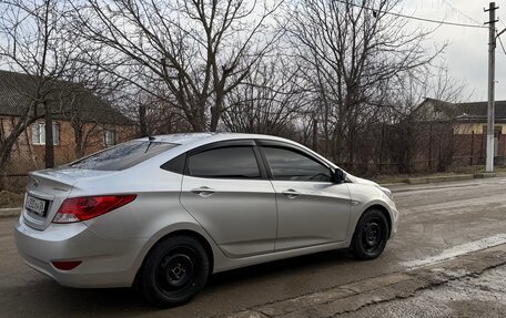 Hyundai Solaris II рестайлинг, 2013 год, 685 000 рублей, 4 фотография