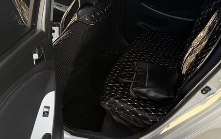 Hyundai Solaris II рестайлинг, 2013 год, 685 000 рублей, 9 фотография