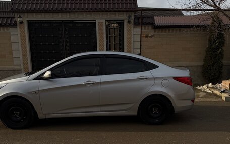 Hyundai Solaris II рестайлинг, 2013 год, 685 000 рублей, 6 фотография