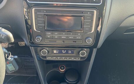 Volkswagen Polo VI (EU Market), 2017 год, 1 100 000 рублей, 9 фотография