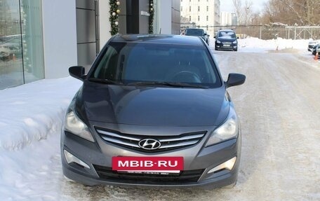 Hyundai Solaris II рестайлинг, 2015 год, 890 000 рублей, 3 фотография