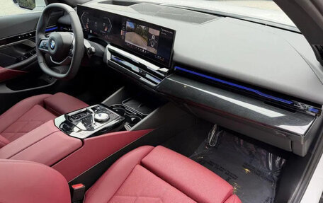 BMW 5 серия, 2026 год, 4 980 000 рублей, 11 фотография