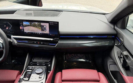 BMW 5 серия, 2026 год, 4 980 000 рублей, 15 фотография