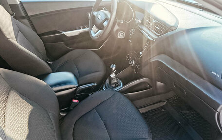 KIA Rio III рестайлинг, 2013 год, 756 020 рублей, 15 фотография