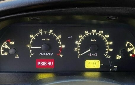 Chevrolet Niva I рестайлинг, 2015 год, 599 000 рублей, 8 фотография