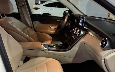 Mercedes-Benz GLC, 2019 год, 3 100 000 рублей, 12 фотография