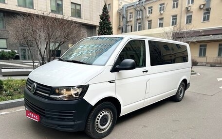 Volkswagen Transporter T6 рестайлинг, 2018 год, 2 700 000 рублей, 1 фотография