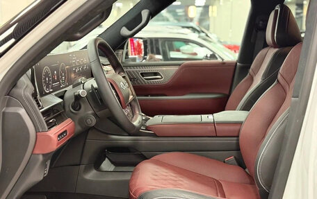 Infiniti QX80, 2025 год, 16 500 000 рублей, 10 фотография