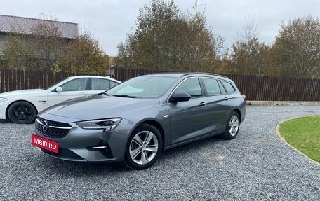Opel Insignia II рестайлинг, 2020 год, 1 900 000 рублей, 2 фотография