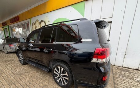 Toyota Land Cruiser 200, 2018 год, 6 200 000 рублей, 7 фотография