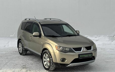 Mitsubishi Outlander III рестайлинг 3, 2008 год, 825 000 рублей, 3 фотография