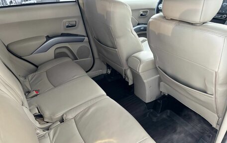 Mitsubishi Outlander III рестайлинг 3, 2008 год, 825 000 рублей, 23 фотография