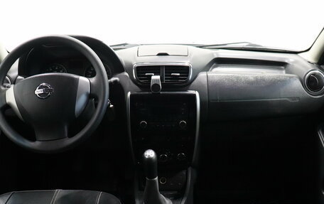 Nissan Terrano III, 2015 год, 990 000 рублей, 7 фотография