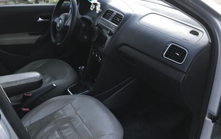 Volkswagen Polo VI (EU Market), 2011 год, 730 000 рублей, 11 фотография