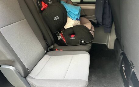 Volkswagen Transporter T6 рестайлинг, 2018 год, 2 700 000 рублей, 12 фотография