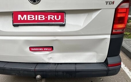 Volkswagen Transporter T6 рестайлинг, 2018 год, 2 700 000 рублей, 13 фотография