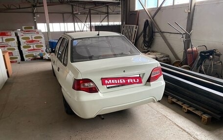 Daewoo Nexia I рестайлинг, 2010 год, 270 000 рублей, 4 фотография