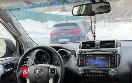 Toyota Land Cruiser Prado 150 рестайлинг 2, 2016 год, 4 350 000 рублей, 17 фотография