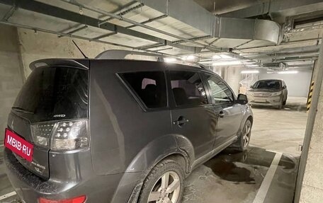 Mitsubishi Outlander III рестайлинг 3, 2008 год, 870 000 рублей, 8 фотография