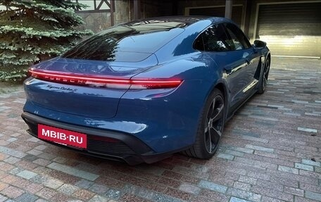 Porsche Taycan I, 2020 год, 15 999 999 рублей, 4 фотография