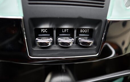 Rolls-Royce Phantom VII рестайлинг, 2008 год, 29 000 000 рублей, 40 фотография