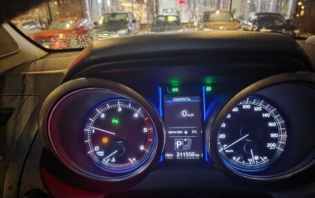 Toyota Land Cruiser Prado 150 рестайлинг 2, 2016 год, 3 450 000 рублей, 7 фотография