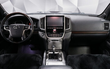 Toyota Land Cruiser 200, 2016 год, 5 450 000 рублей, 11 фотография