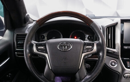 Toyota Land Cruiser 200, 2016 год, 5 450 000 рублей, 14 фотография