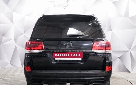 Toyota Land Cruiser 200, 2016 год, 5 450 000 рублей, 4 фотография