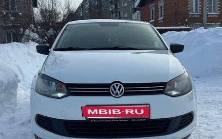Volkswagen Polo VI (EU Market), 2014 год, 765 000 рублей, 2 фотография