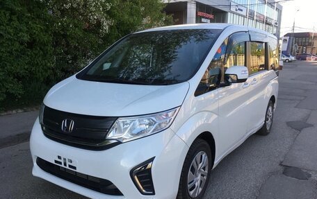 Honda Stepwgn IV, 2015 год, 1 550 000 рублей, 2 фотография